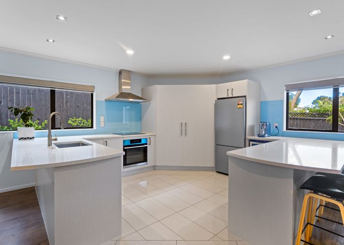  at 29A Heathglen Place, Bayview, Auckland