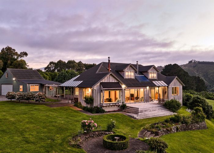  at 92 Kaitawa Road, Hautere, Otaki