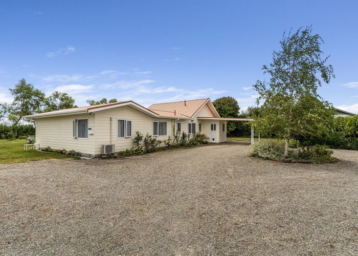For sale 318 Kuku Beach Road, Manakau, Horowhenua, Manawatu