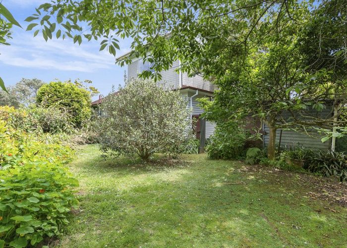  at 17 Howlett Street, Waterview, Auckland