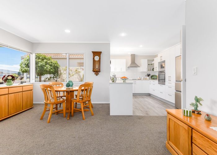  at 3 Lakeside Villas, WHITBY, PORIRUA