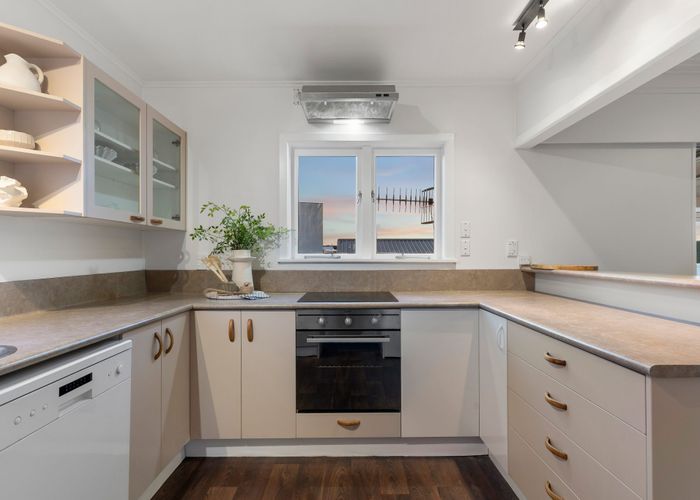  at 70a College Road, Northcote, North Shore City, Auckland