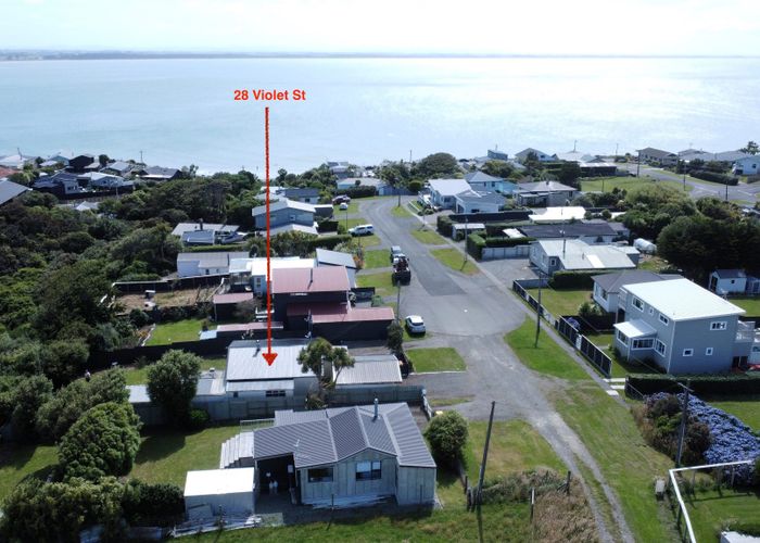  at 28 Violet Street, Riverton