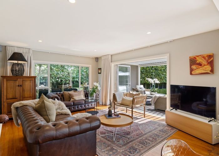  at 118 Hamilton Avenue, Fendalton, Christchurch City, Canterbury