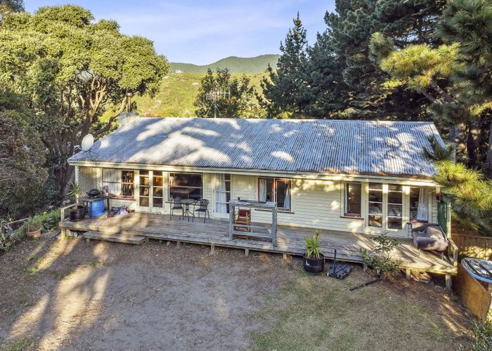  at 90 Raumati Road, Raumati Beach, Paraparaumu