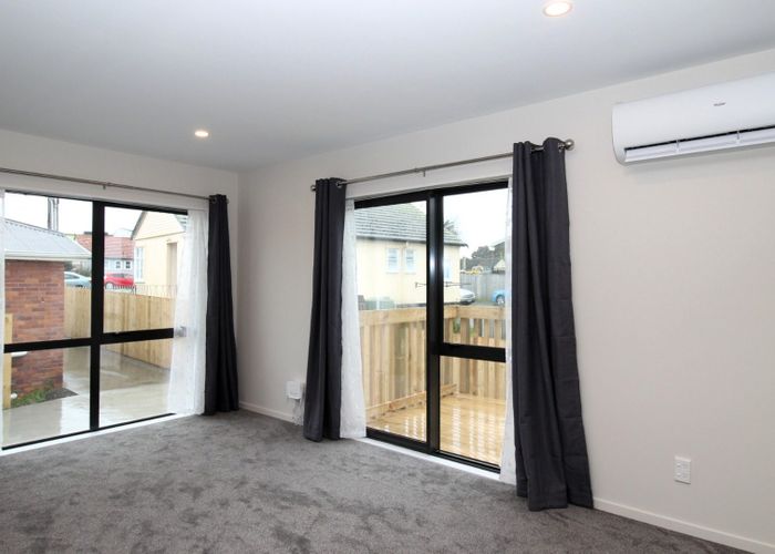 at 4B Fruitvale Road, New Lynn, Waitakere City, Auckland