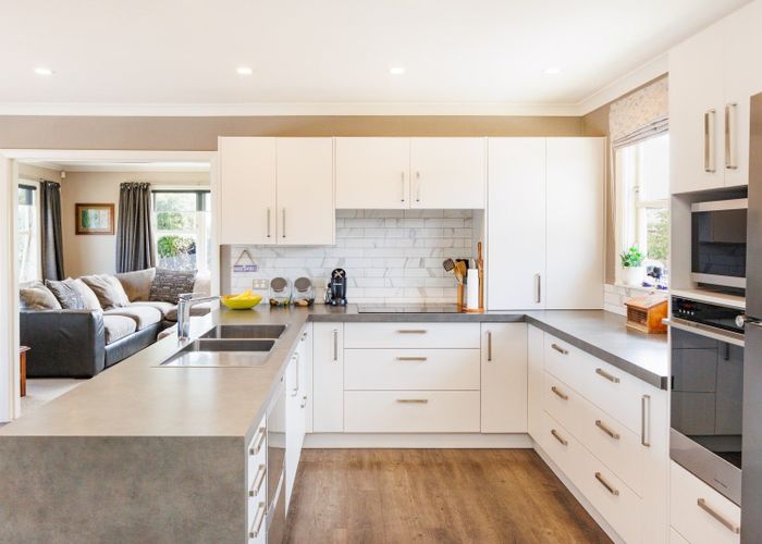  at 2 Anzio Place, Awapuni, Palmerston North, Manawatu / Whanganui