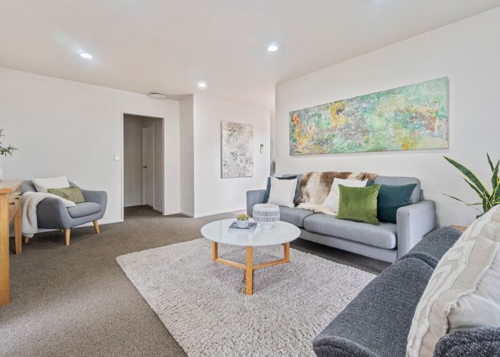  at 15A Preston Avenue, Henderson, Auckland