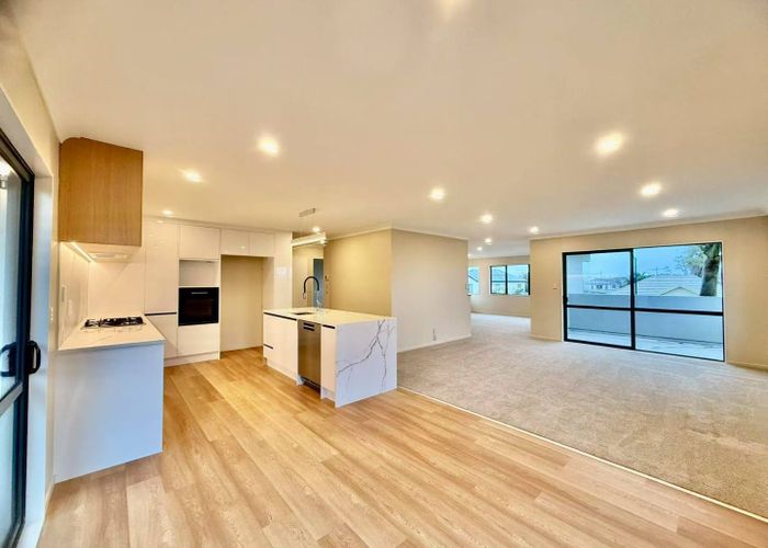  at 5 Maidstone Place, Oteha, North Shore City, Auckland