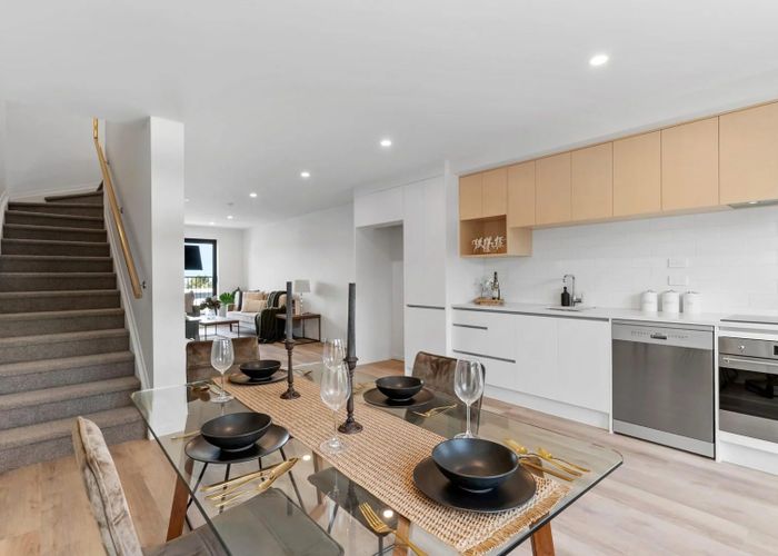  at 4/25 Warren Avenue, Three Kings, Auckland City, Auckland