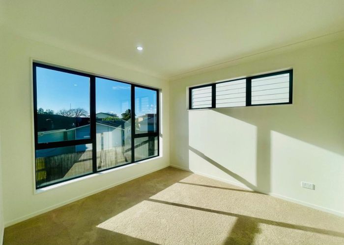  at 8B Neems Place, Manurewa, Manukau City, Auckland