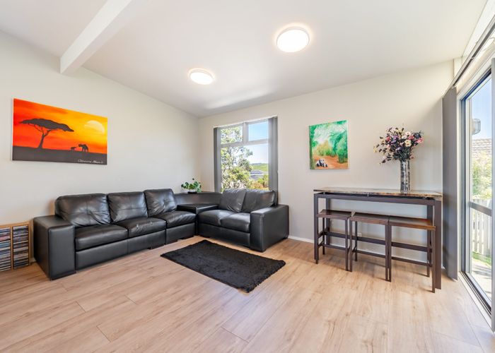  at 5 Lilac Lane, Maungaraki, Lower Hutt