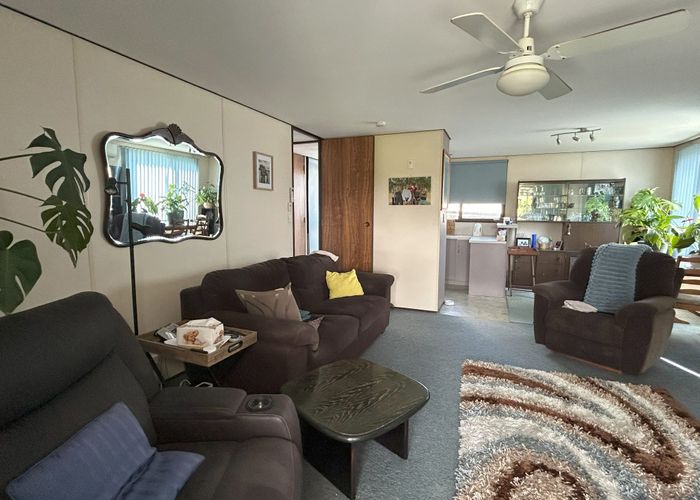  at 2/141 Carnoustie Drive, Manurewa, Manukau City, Auckland