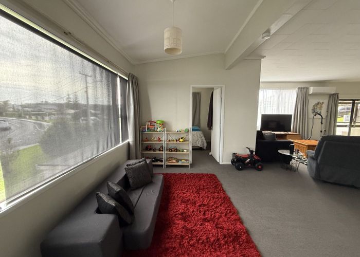  at 1/92 Tiri Road, Matakatia Bay, Rodney, Auckland