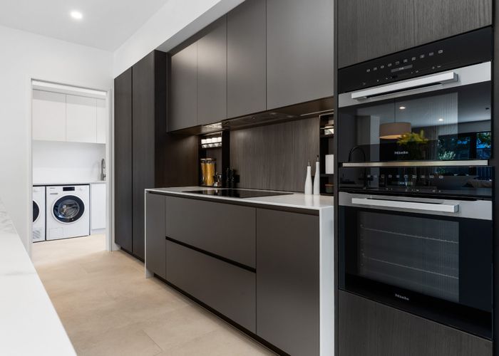  at 9 Hewitts Road, Merivale, Christchurch City, Canterbury