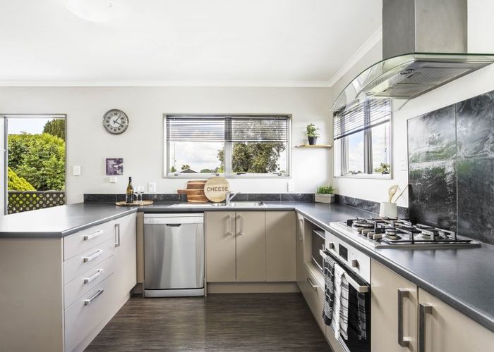  at 11 Glenmorgan Place, Dinsdale, Hamilton