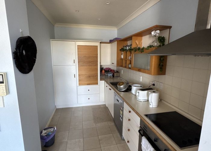  at 2b/11 London Street, Hamilton City Central, Hamilton, Waikato