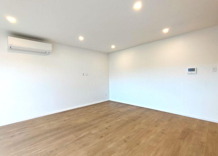  at 21 Biokovo Street, Massey, Waitakere City, Auckland