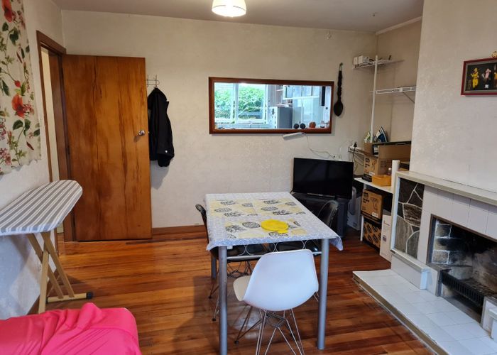  at 2/17 Waimairi Road, Upper Riccarton, Christchurch City, Canterbury