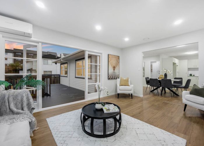  at 9 Oteha Valley Road, Northcross, North Shore City, Auckland