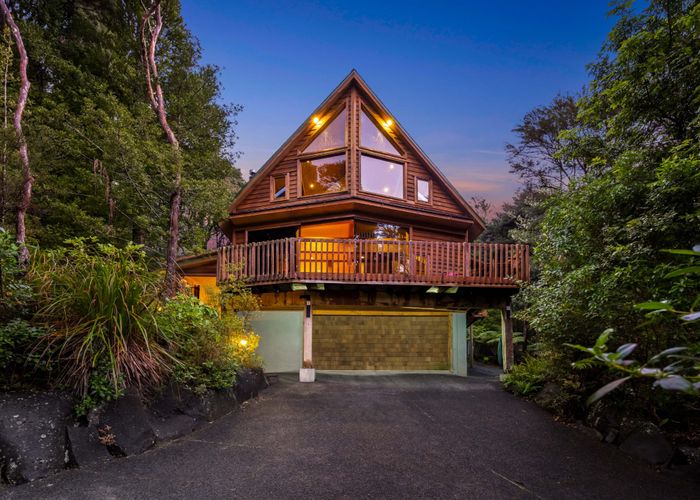  at 11E Longfellow Parade, Glen Eden, Waitakere City, Auckland