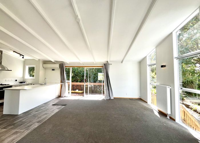  at 25 Geoffrey Road, Torbay, Auckland