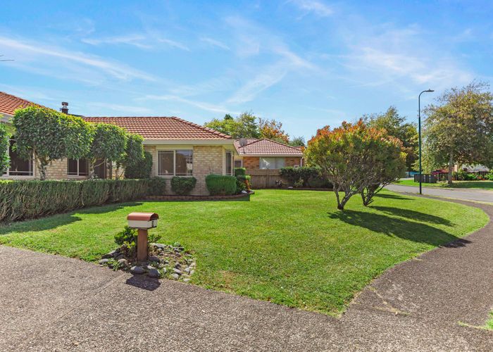  at 3 Swanson Oaks, Swanson, Waitakere City, Auckland