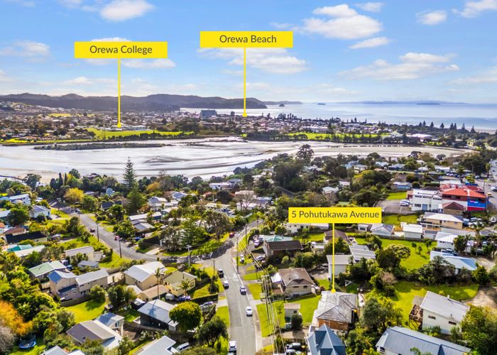  at 5 Pohutukawa Avenue, Red Beach, Red Beach