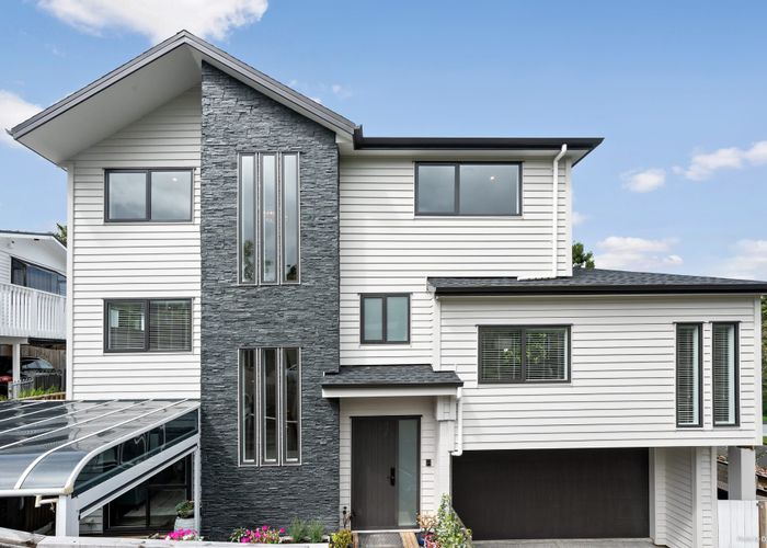  at 21 Coroglen Avenue, Birkenhead, North Shore City, Auckland