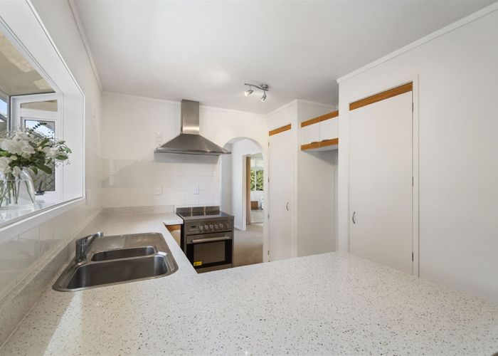  at 3 Delisle Place, Windsor Park, Auckland
