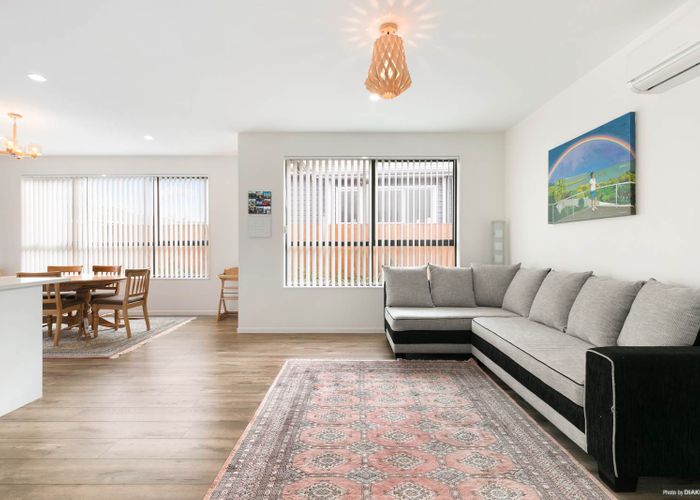  at 21 Maple Lane, Huapai, Kumeu