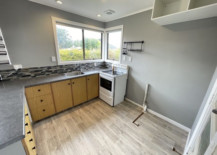  at 41 Mcannalley Street, Manurewa East, Manukau City, Auckland