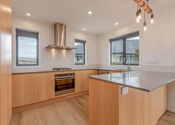  at 42 Silicon Way, Fitzherbert, Palmerston North