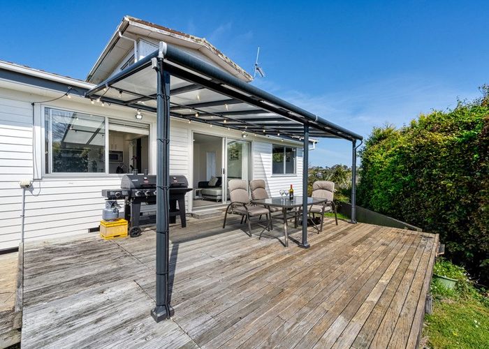  at 37 Robbies Road, Shelly Park, Auckland