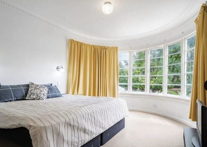  at 886 Mount Eden Road, Three Kings, Auckland