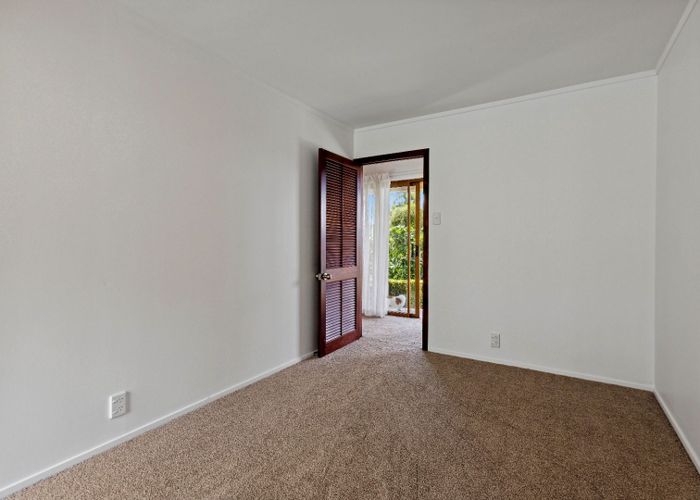  at 35 Parr Terrace, Castor Bay, North Shore City, Auckland