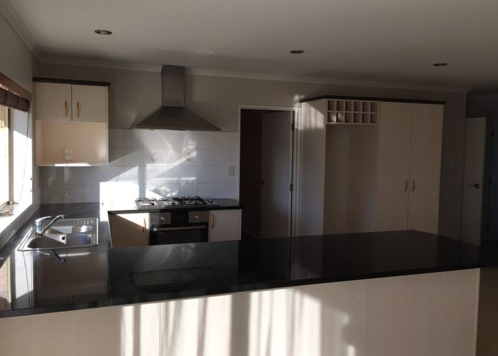  at 11 Raphoe Road, Flat Bush, Auckland