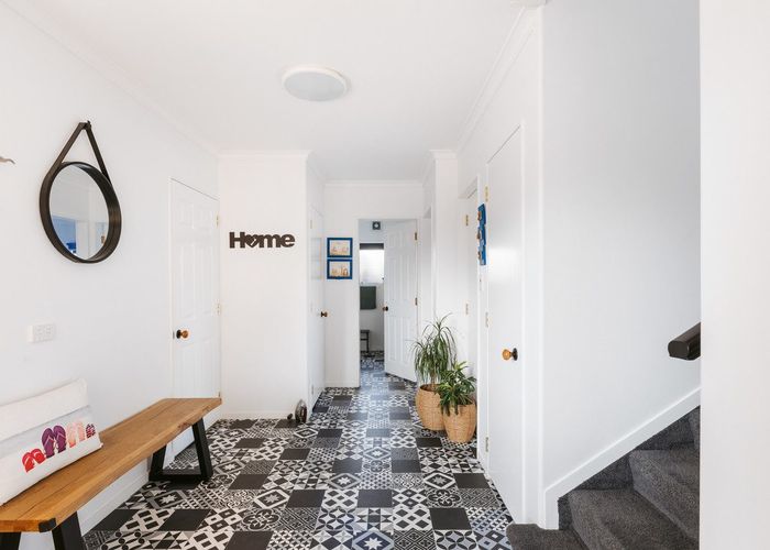  at 2/8 Aberdeen Street, Mount Maunganui