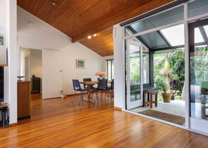  at 62 Tainui Road, Titirangi, Auckland