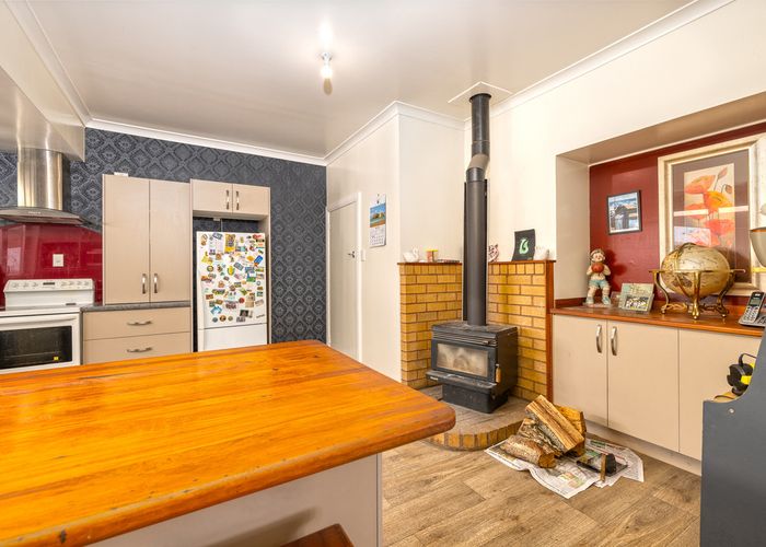  at 300 Kakepuku Road, Pokuru, Te Awamutu