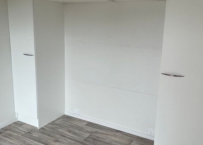  at 46 Newington Road, Henderson, Waitakere City, Auckland