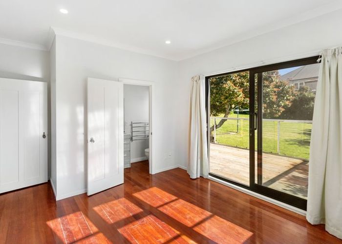  at 26 Kawau Road, Greenlane, Auckland City, Auckland