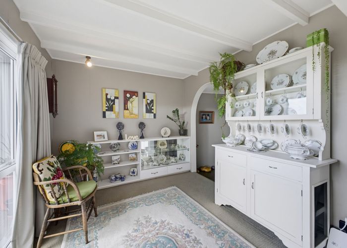  at 205 Mangorei Road, Merrilands, New Plymouth