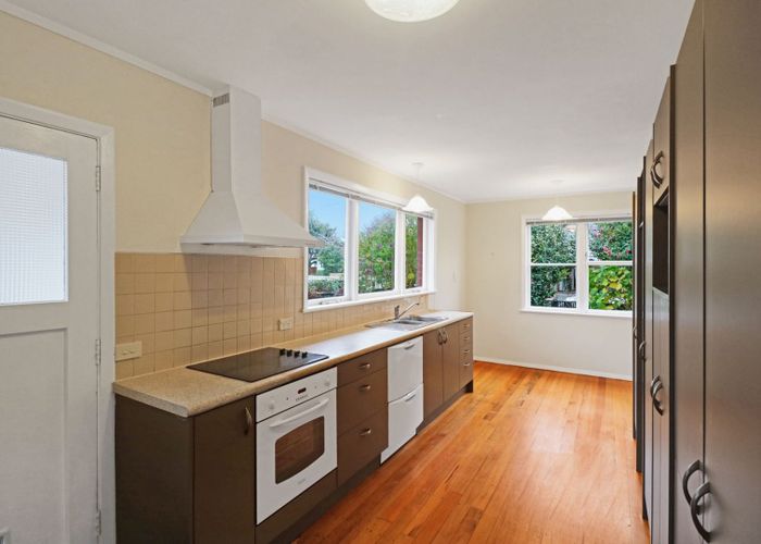  at 10 Fry Street, Boulcott, Lower Hutt, Wellington