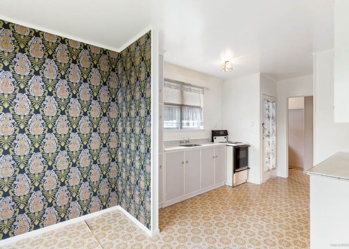  at 62 Hobsonville Road, West Harbour, Auckland