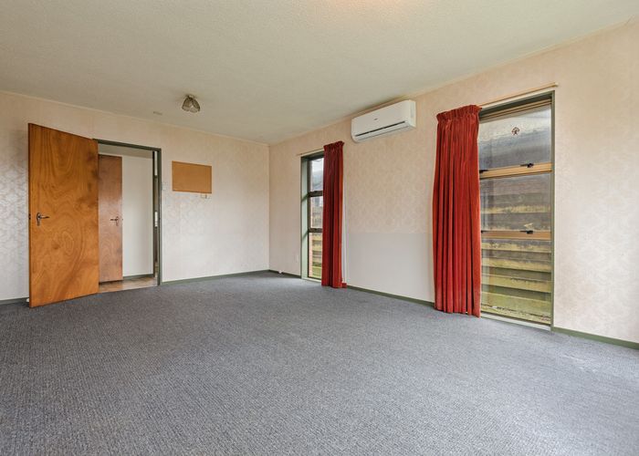  at 984C Tremaine Avenue, Roslyn, Palmerston North