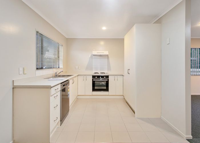  at 4 Neesons Way, Glendene, Auckland
