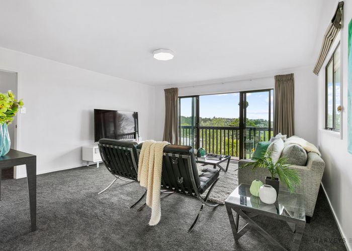  at 1/84A Avonleigh Road, Green Bay, Auckland