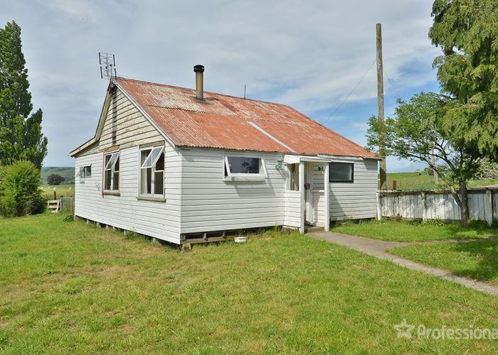  at 100 Riversdale Road, Waihakeke, Carterton