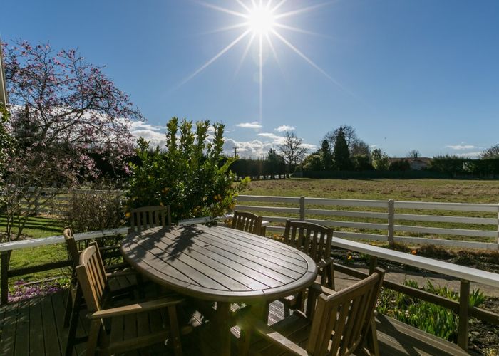  at 417 Saint Georges Road, Havelock North
